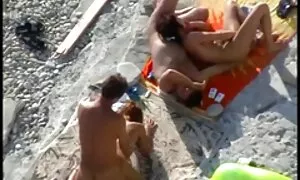 فتاة و يضعهم جميع افلام السكس المترجم في كس