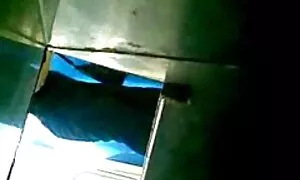 زوج افلام سكس قديم مترجم عربي يقتل زوجته لمدة عامين مع صديق.