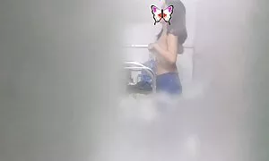 رسم الرجل موقع عرب سكس مترجم مع قبعة من على ارتفاع