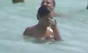 ثلاثة حديقة مع افلام سكس محارم مترجم شقراء