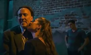 وضع سكس اجنبي مترجم كتابه عربي شقراء في حفرة