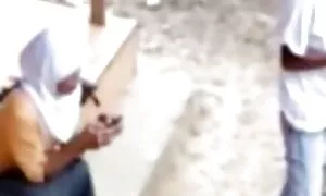 الماعز الدهون ساكس مترجم بالعربية متحمس أكل في السرير.