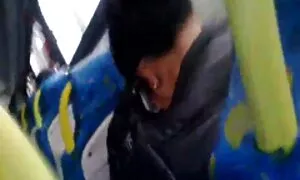 القبض على ميد افلام سكس مترجم جديد مع شاب على الأريكة