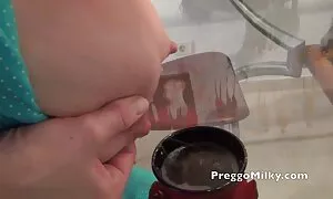 فتاة في افلام سكس جديده مترجمه الفخذين مع العاطفة